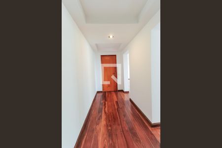 Hall de Entrada de apartamento para alugar com 4 quartos, 193m² em Jardim Monte Kemel, São Paulo