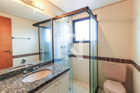 Apartamento para alugar com 193m², 4 quartos e 4 vagasBanheiro da Suíte 2