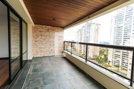 Varanda de apartamento para alugar com 4 quartos, 193m² em Jardim Monte Kemel, São Paulo