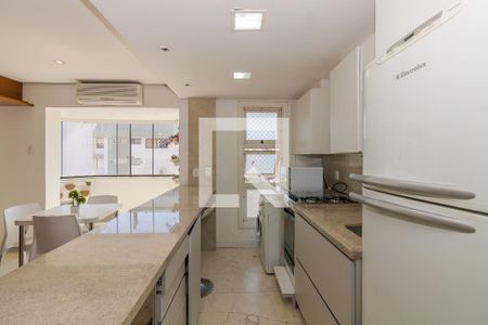 Apartamento à venda com 90m², 2 quartos e 1 vaga Apartamento à venda com 90m², 2 quartos e 1 vagaCozinha