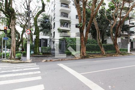 Apartamento à venda com 171m², 4 quartos e 2 vagasFachada