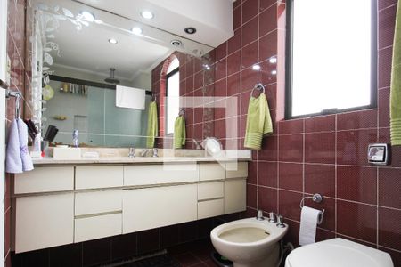 Apartamento à venda com 171m², 4 quartos e 2 vagasBanheiro da Suíte 1 