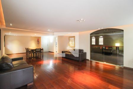 Apartamento à venda com 171m², 4 quartos e 2 vagasÁrea comum - Salão de festas