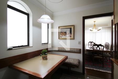 Apartamento à venda com 171m², 4 quartos e 2 vagasCopa 