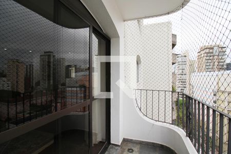 Varanda  de apartamento à venda com 4 quartos, 171m² em Vila Uberabinha, São Paulo