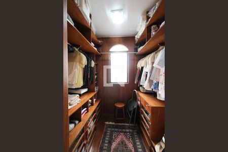 Apartamento à venda com 171m², 4 quartos e 2 vagasCloset da Suíte 1 