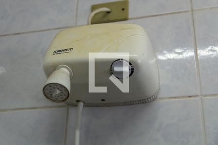 Casa à venda com 200m², 3 quartos e 2 vagasBanheiro da Quarto da Edícula - Chuveiro