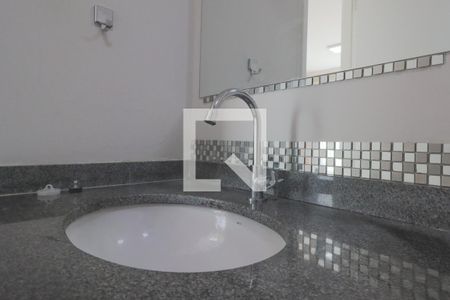 Apartamento para alugar com 49m², 2 quartos e 1 vaga Apartamento para alugar com 49m², 2 quartos e 1 vagaBanheiro
