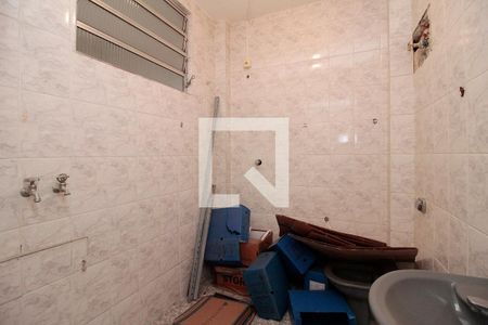 Banheiro de kitnet/studio para alugar com 0 quarto, 38m² em Santa Cecilia, São Paulo