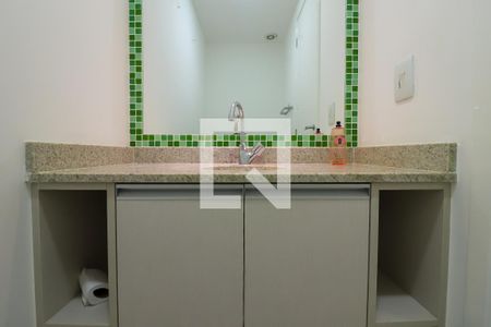 Lavabo de apartamento para alugar com 3 quartos, 177m² em Jardim Monte Kemel, São Paulo