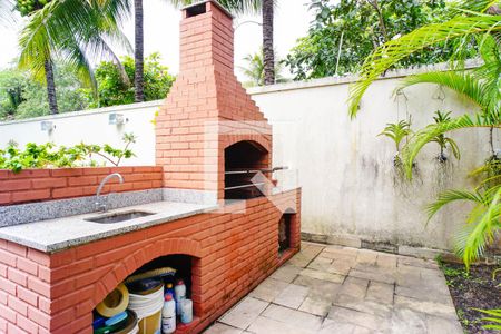 Casa de condomínio para alugar com 600m², 5 quartos e 4 vagas Casa de condomínio para alugar com 600m², 5 quartos e 4 vagasÁrea Externa