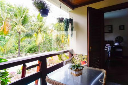 Casa de condomínio para alugar com 600m², 5 quartos e 4 vagas Casa de condomínio para alugar com 600m², 5 quartos e 4 vagasVaranda da Suíte 2