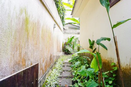 Casa de condomínio para alugar com 600m², 5 quartos e 4 vagas Casa de condomínio para alugar com 600m², 5 quartos e 4 vagasÁrea Externa