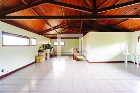 Casa de condomínio para alugar com 600m², 5 quartos e 4 vagas Casa de condomínio para alugar com 600m², 5 quartos e 4 vagasSalão de Festas