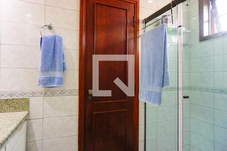 Casa de condomínio para alugar com 600m², 5 quartos e 4 vagas Casa de condomínio para alugar com 600m², 5 quartos e 4 vagasBanheiro da Suíte 3