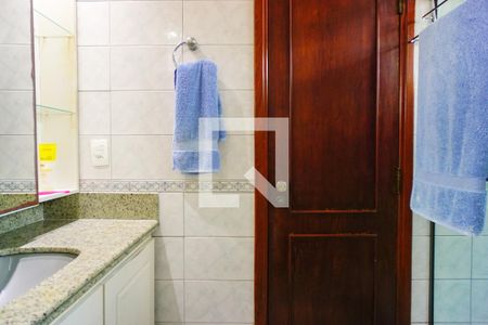 Casa de condomínio para alugar com 600m², 5 quartos e 4 vagas Casa de condomínio para alugar com 600m², 5 quartos e 4 vagasBanheiro da Suíte 3