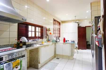 Casa de condomínio para alugar com 600m², 5 quartos e 4 vagas Casa de condomínio para alugar com 600m², 5 quartos e 4 vagasCozinha