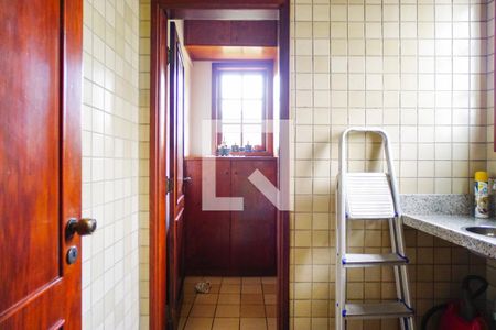 Casa de condomínio para alugar com 600m², 5 quartos e 4 vagas Casa de condomínio para alugar com 600m², 5 quartos e 4 vagasCopa