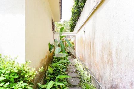 Casa de condomínio para alugar com 600m², 5 quartos e 4 vagas Casa de condomínio para alugar com 600m², 5 quartos e 4 vagasÁrea Externa