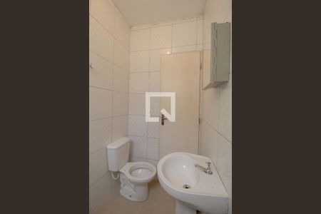 Banheiro de kitnet/studio para alugar com 1 quarto, 27m² em Jardim Goncalves, Sorocaba
