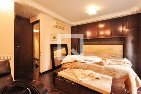 Apartamento à venda com 131m², 3 quartos e 2 vagasSuíte 1