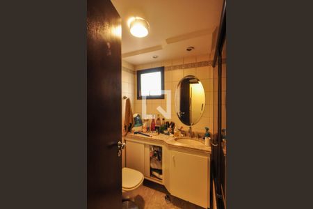 Apartamento à venda com 131m², 3 quartos e 2 vagasBanheiro da Suíte 3