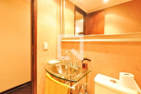 Apartamento à venda com 131m², 3 quartos e 2 vagasLavabo