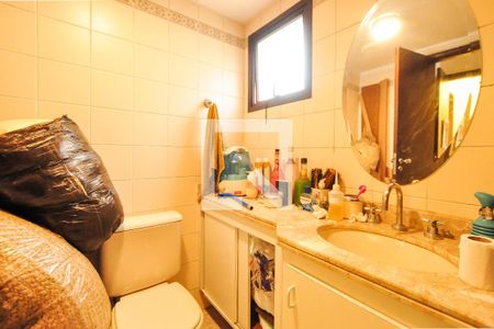 Apartamento à venda com 131m², 3 quartos e 2 vagasBanheiro da Suíte 3