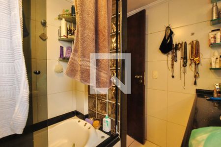 Apartamento à venda com 131m², 3 quartos e 2 vagasBanheiro da Suíte 1