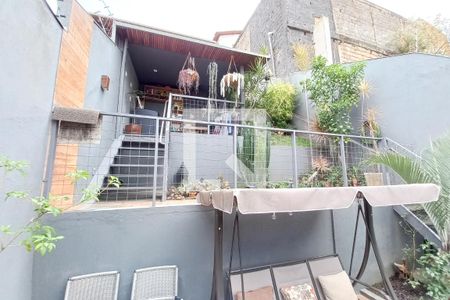 Casa à venda com 250m², 4 quartos e 4 vagas Casa à venda com 250m², 4 quartos e 4 vagasÁrea Gourmet