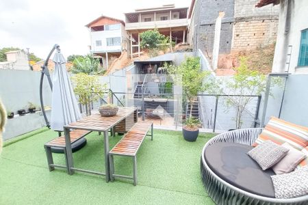 Casa à venda com 250m², 4 quartos e 4 vagas Casa à venda com 250m², 4 quartos e 4 vagasÁrea Gourmet