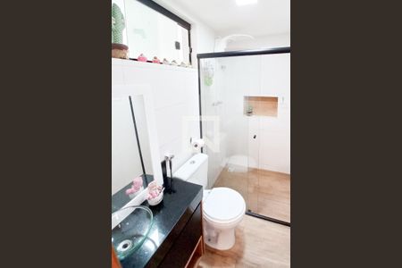 Casa à venda com 250m², 4 quartos e 4 vagas Casa à venda com 250m², 4 quartos e 4 vagasBanheiro da Suíte 1