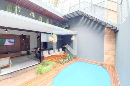 Casa à venda com 250m², 4 quartos e 4 vagas Casa à venda com 250m², 4 quartos e 4 vagasÁrea Gourmet