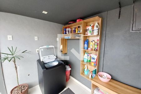Casa à venda com 250m², 4 quartos e 4 vagas Casa à venda com 250m², 4 quartos e 4 vagasÁrea de Serviço