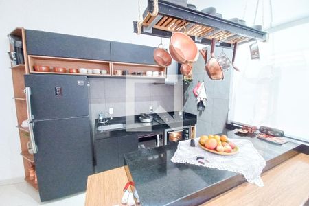 Casa à venda com 250m², 4 quartos e 4 vagas Casa à venda com 250m², 4 quartos e 4 vagasCozinha