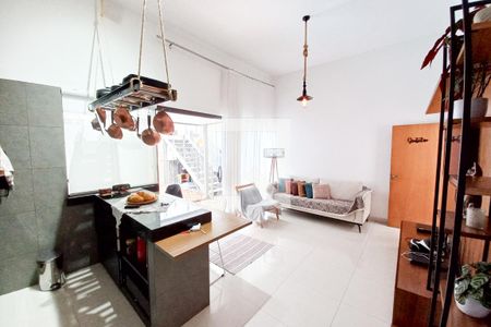 Casa à venda com 250m², 4 quartos e 4 vagas Casa à venda com 250m², 4 quartos e 4 vagasCozinha