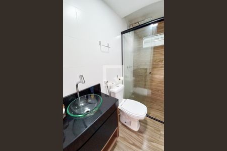 Casa à venda com 250m², 4 quartos e 4 vagas Casa à venda com 250m², 4 quartos e 4 vagasBanheiro da Suíte 2