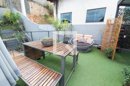 Casa à venda com 250m², 4 quartos e 4 vagas Casa à venda com 250m², 4 quartos e 4 vagasÁrea Gourmet