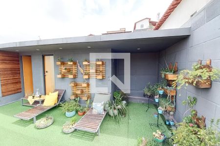 Casa à venda com 250m², 4 quartos e 4 vagas Casa à venda com 250m², 4 quartos e 4 vagasVaranda do Quarto 3