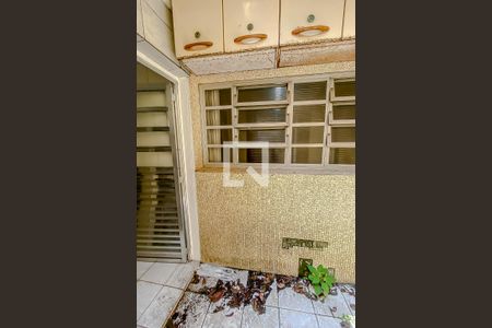 Casa à venda com 400m², 4 quartos e 8 vagas Casa à venda com 400m², 4 quartos e 8 vagasLavanderia