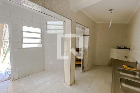 Casa à venda com 400m², 4 quartos e 8 vagas Casa à venda com 400m², 4 quartos e 8 vagasCozinha