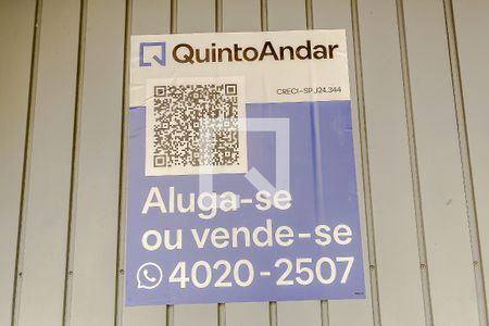 Casa à venda com 400m², 4 quartos e 8 vagas Casa à venda com 400m², 4 quartos e 8 vagasFachada