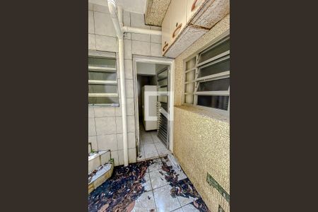 Casa à venda com 400m², 4 quartos e 8 vagas Casa à venda com 400m², 4 quartos e 8 vagasLavanderia