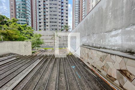 Casa à venda com 400m², 4 quartos e 8 vagas Casa à venda com 400m², 4 quartos e 8 vagasVista do Quarto