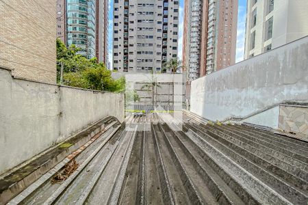 Casa à venda com 400m², 4 quartos e 8 vagas Casa à venda com 400m², 4 quartos e 8 vagasVista do Quarto 2