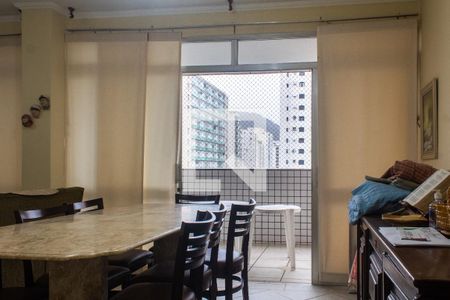 Sala de apartamento para alugar com 4 quartos, 90m² em Pitangueiras, Guarujá
