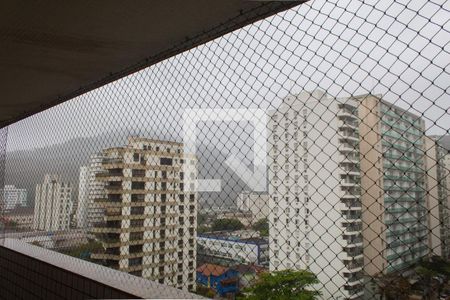 Sacada de apartamento para alugar com 4 quartos, 90m² em Pitangueiras, Guarujá