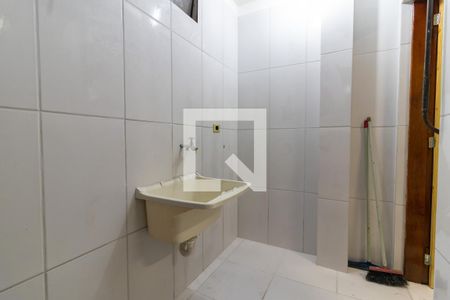 Casa de condomínio à venda com 66m², 2 quartos e 1 vagaÁrea de Serviço