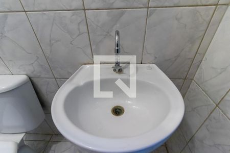 Casa de condomínio à venda com 66m², 2 quartos e 1 vagaBanheiro - Torneira