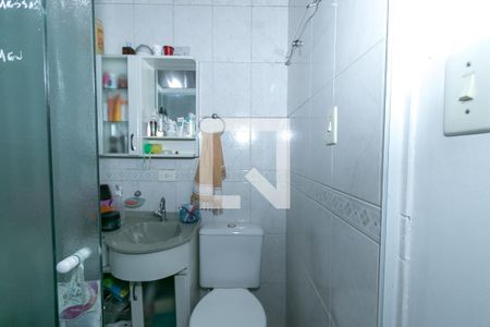 Casa à venda com 200m², 3 quartos e 4 vagasBanheiro da Suíte 2